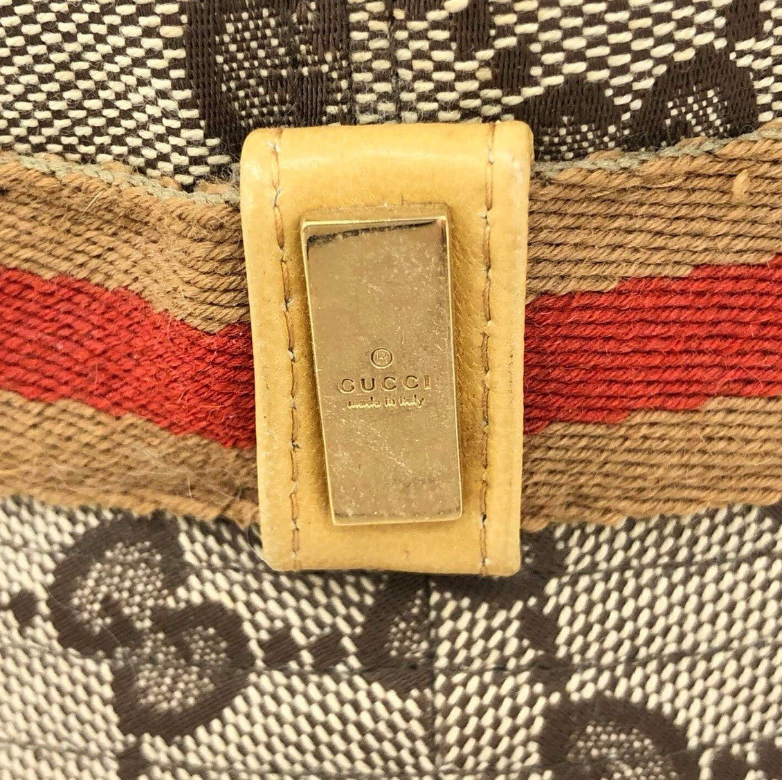 Gucci Hut