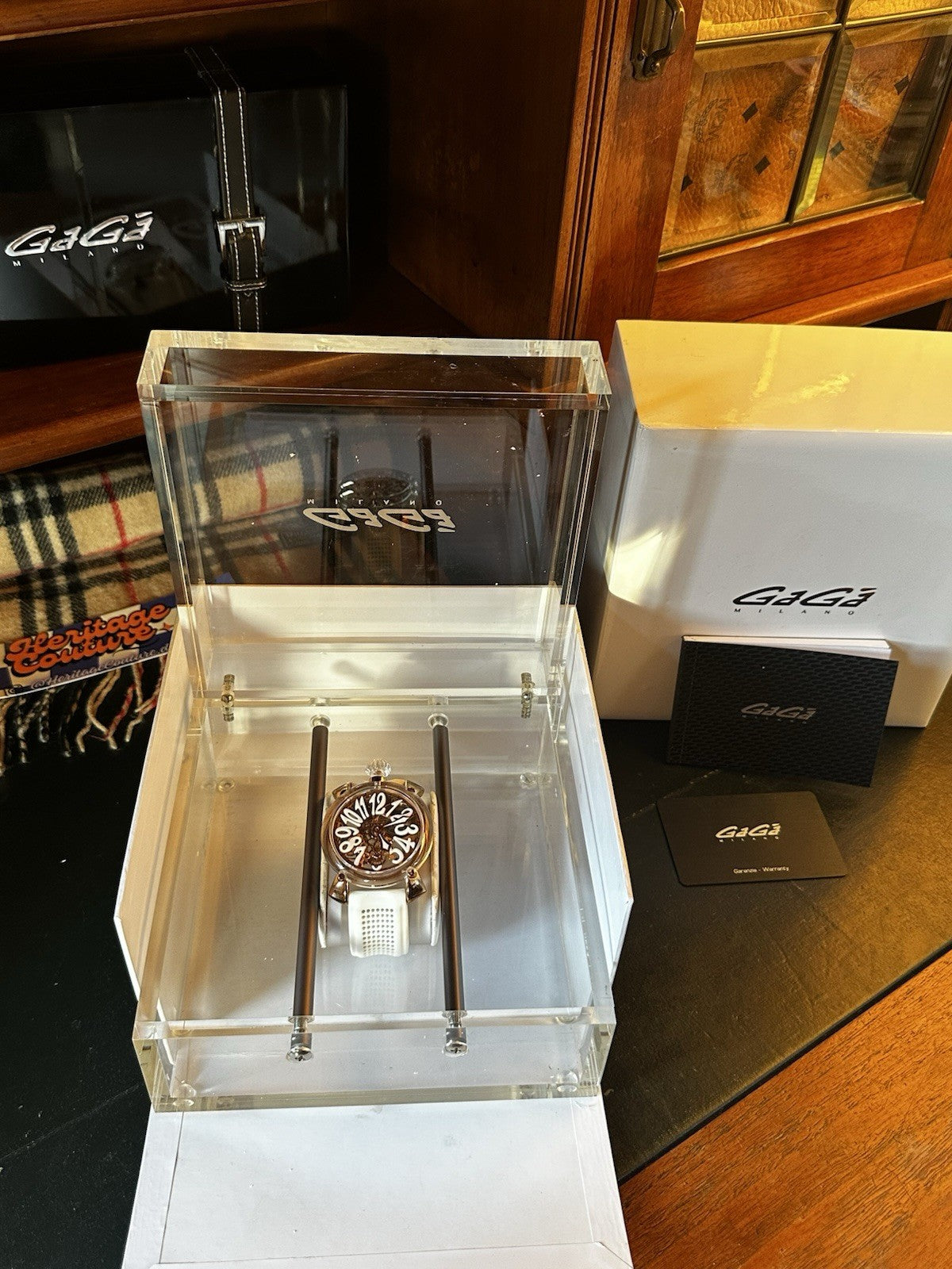 Gaga Milano Manuale Crystal Skeleton